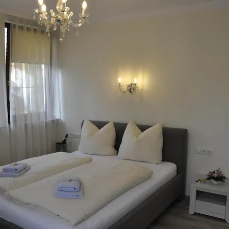 Landhaus Waldschlosschen 2* 글리니케